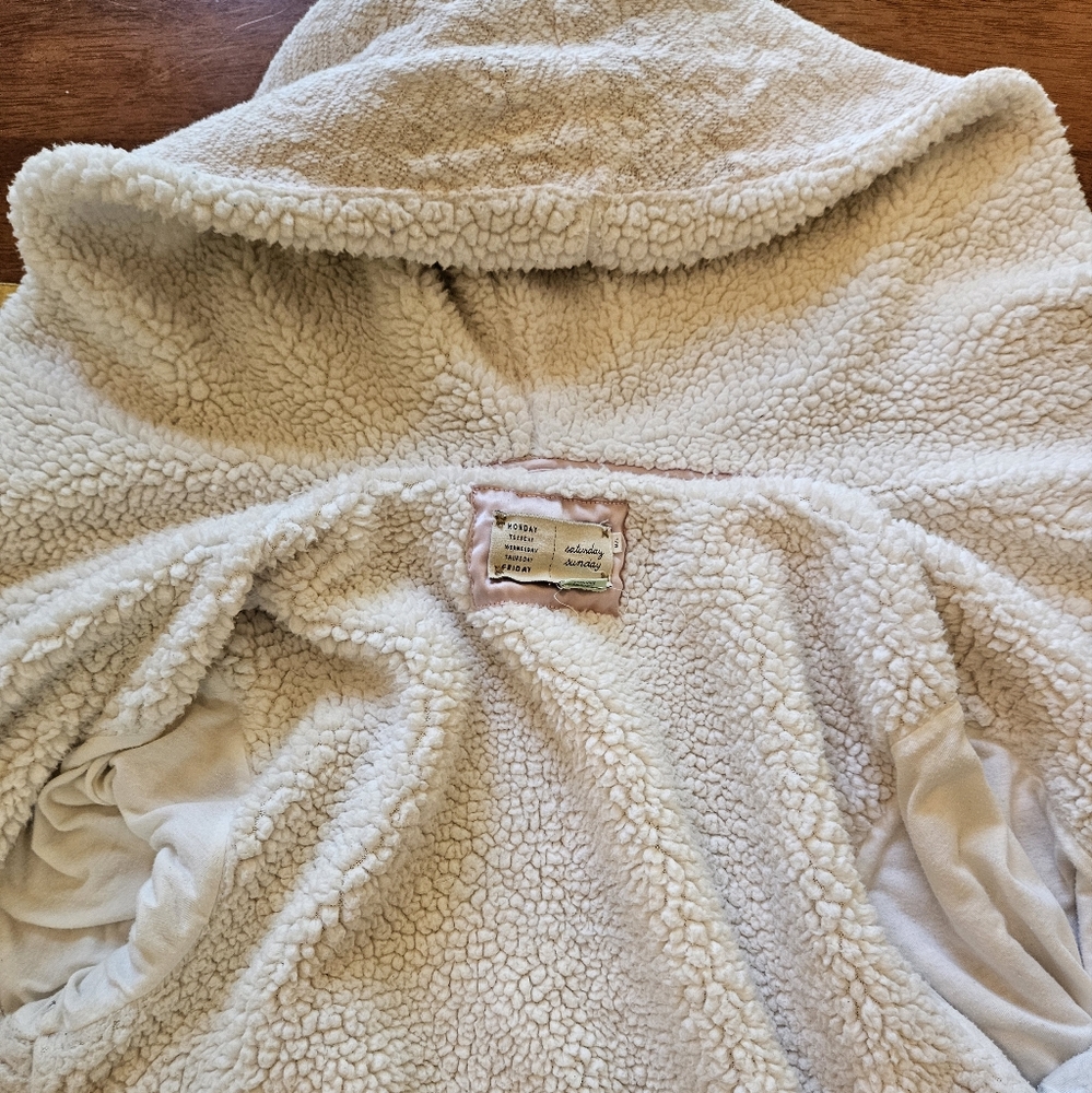 Anthropologie Saturday Sunday Plush Hooded Short Robe - Picture 9 of 11